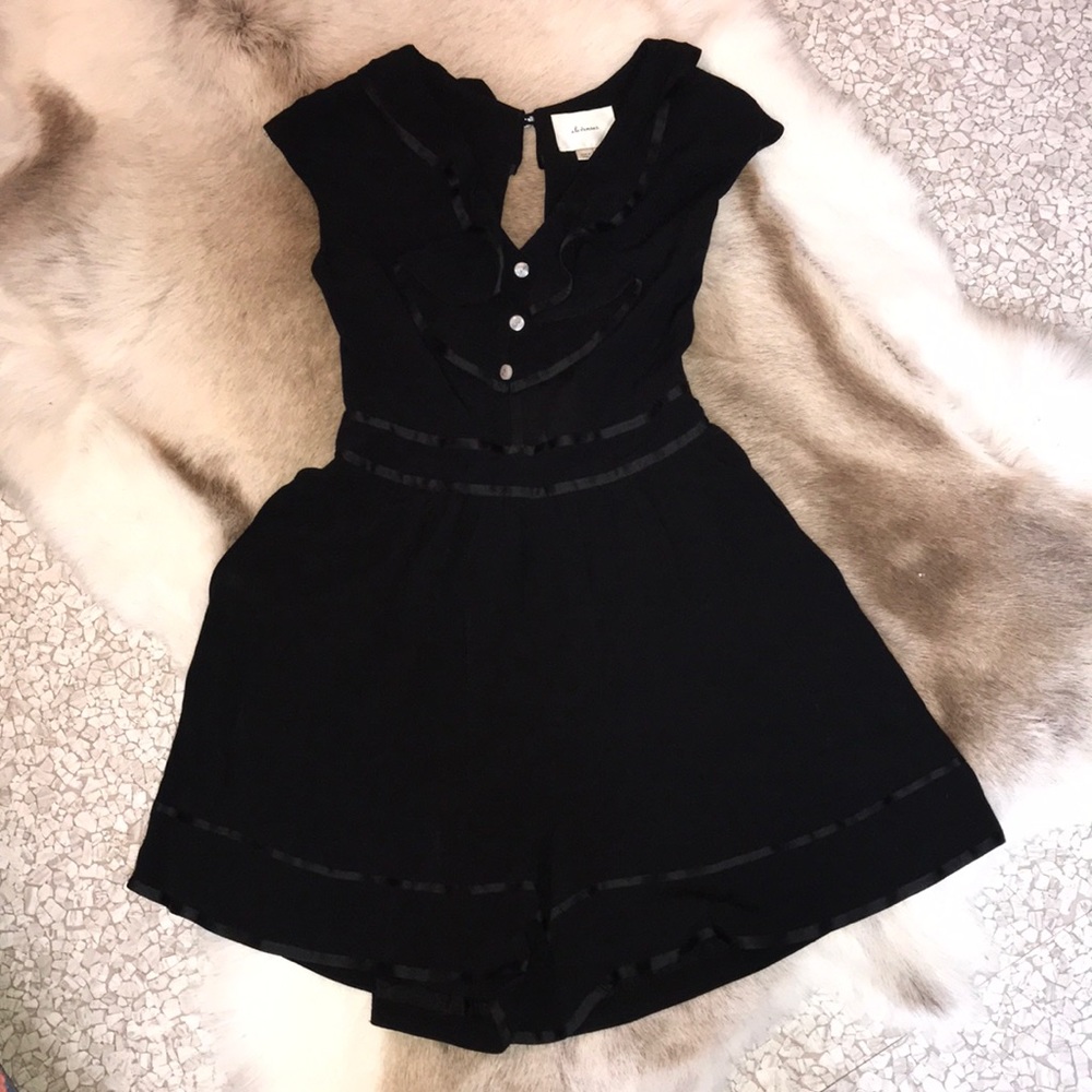 Anthropologie Black Vintage-Feel Romper (size 2)
